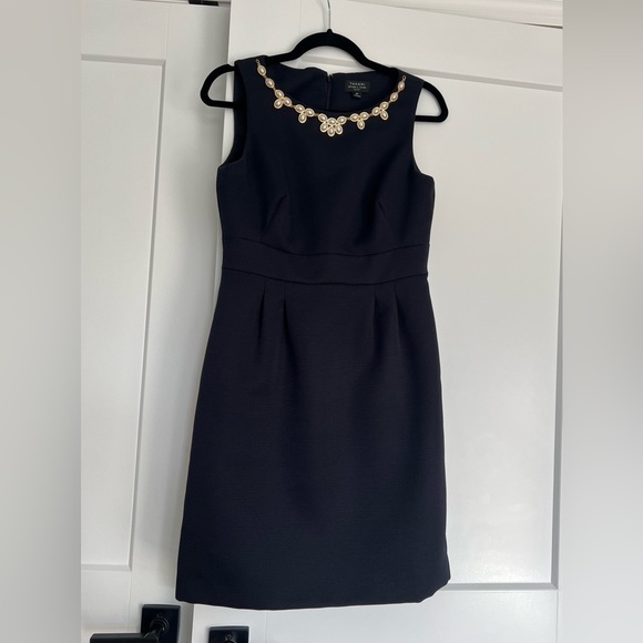 Tahari Arthur S. Levine Petite Dress - Picture 1 of 4